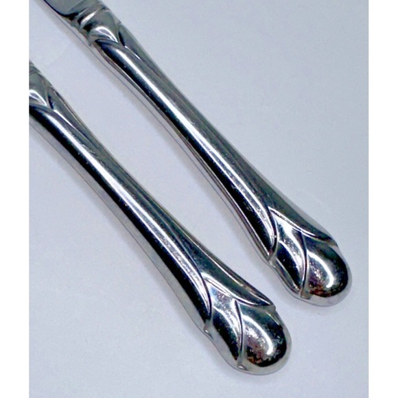 Mikasa Other - Mikasa Sweet Pea 18/8  Stainless Flatware Replacement Set 2 Dinner Knives